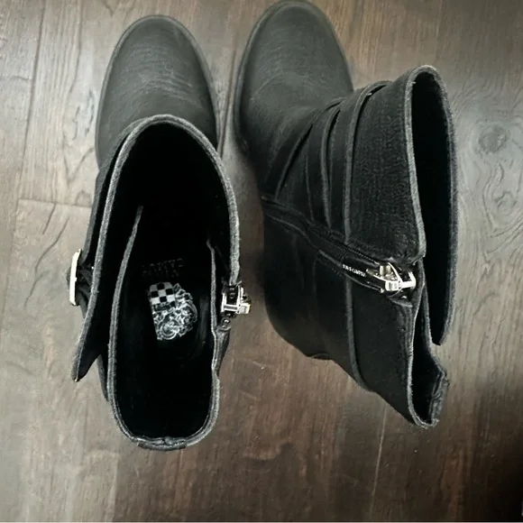 Vince Camuto Black Buckle Platform Heeled Ankle Moto Boots - Picture 9 of 9